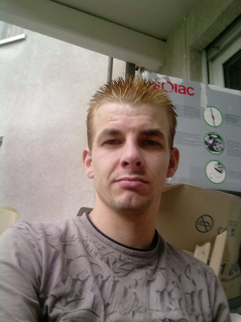 Er will einfach nur in Aachen mit einem Mädel poppen Er will in Aachen poppen