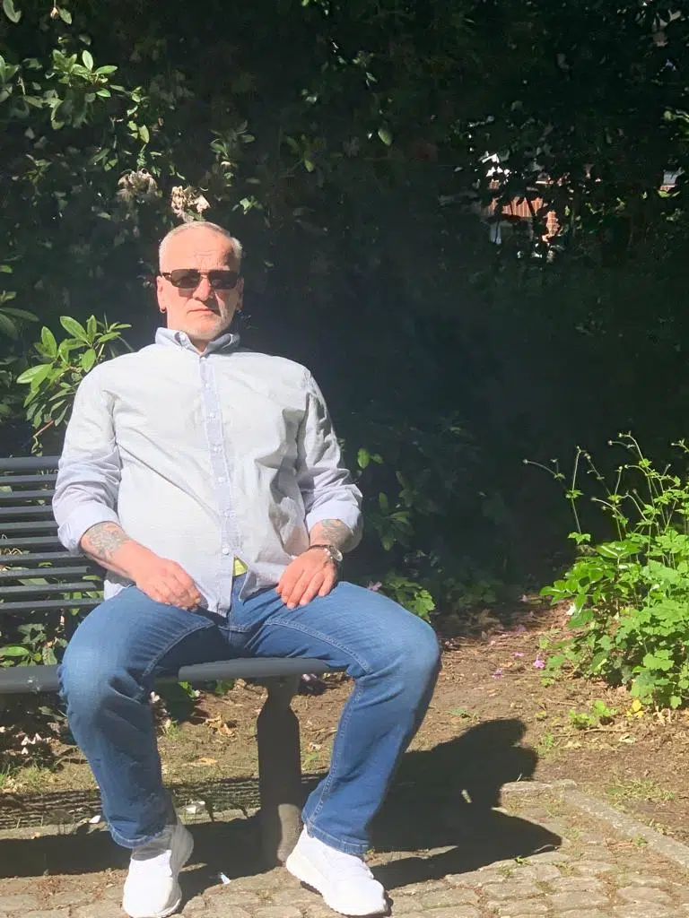 Leckgeiler Er sucht Facesitting mit dominanter Sie Leckgeiler Er sucht Facesitting