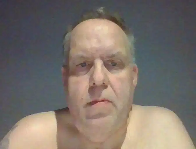 Suche Frauen von 20 bis 80 für tabulosen geilen Sex Suche Frauen für tabulosen geilen Sex