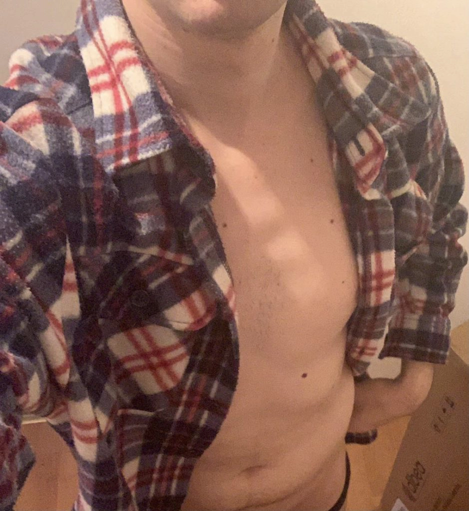 Jungfrau mit kleinem Schwanz sucht geduldige Frauen Jungfrau mit kleinem Schwanz sucht Frauen