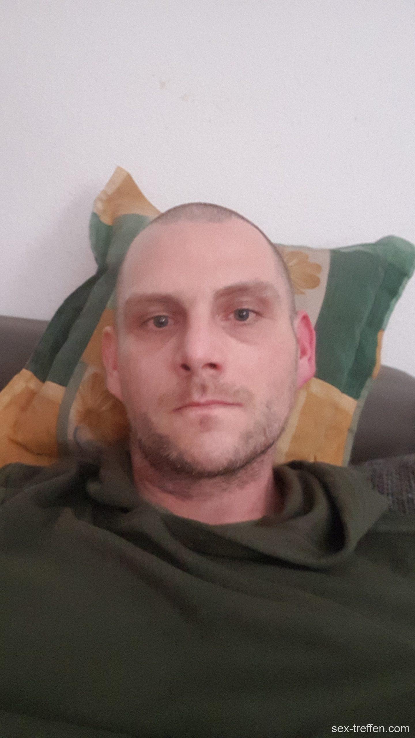 Suche spontane Frau für Fisting im Raum Neubrandenburg Suche spontane Frau für Fisting