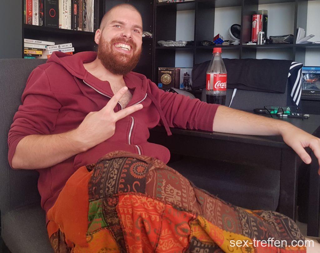 Leidenschaftliche, abenteuerliche Sexdates von Ihm geboten Leidenschaftliche Sexdates von Ihm geboten