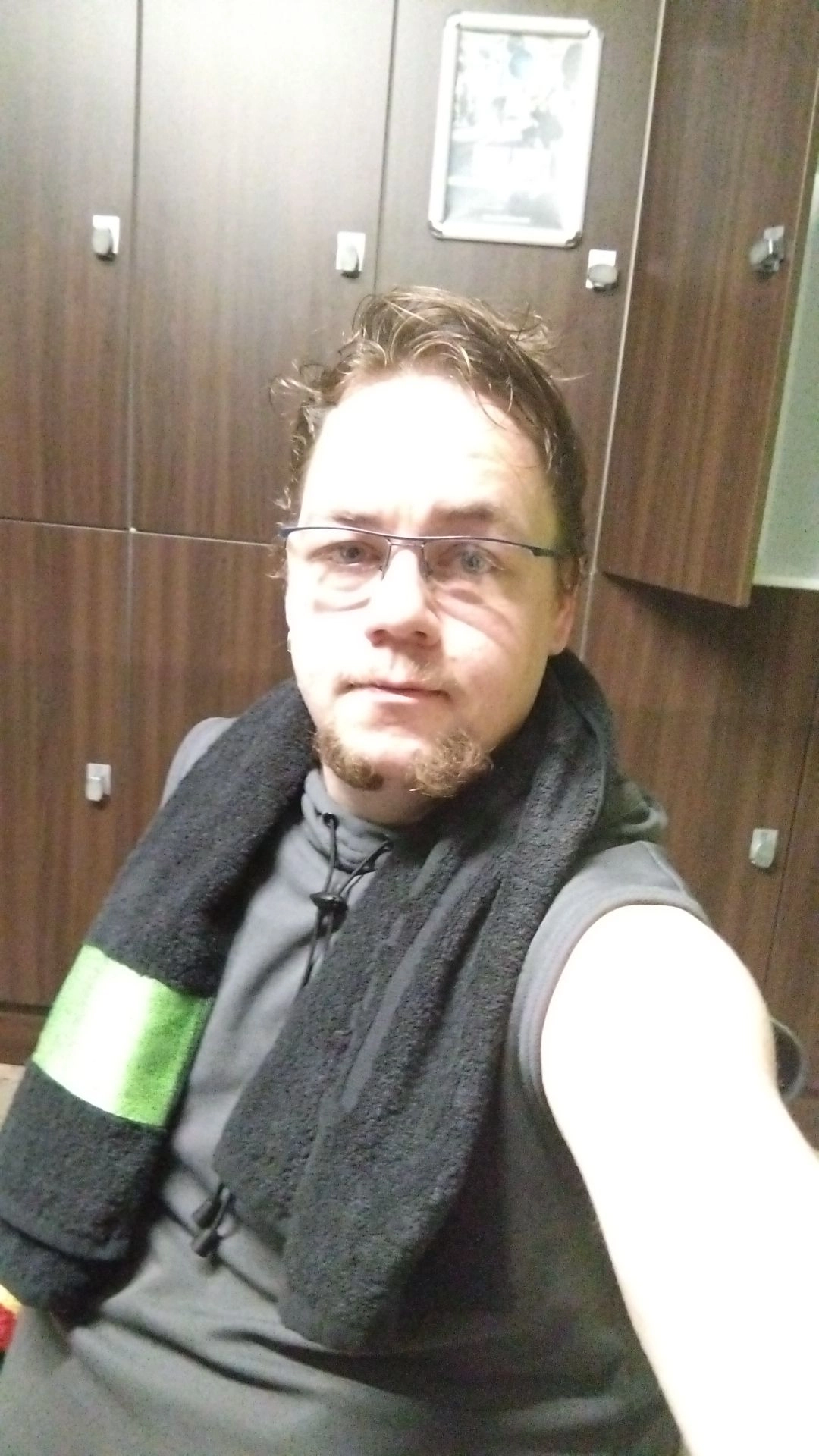 Er sucht Sex oder Freundschaft Plus in der Nähe Helmstedt Er sucht Sex in der Nähe Helmstedt