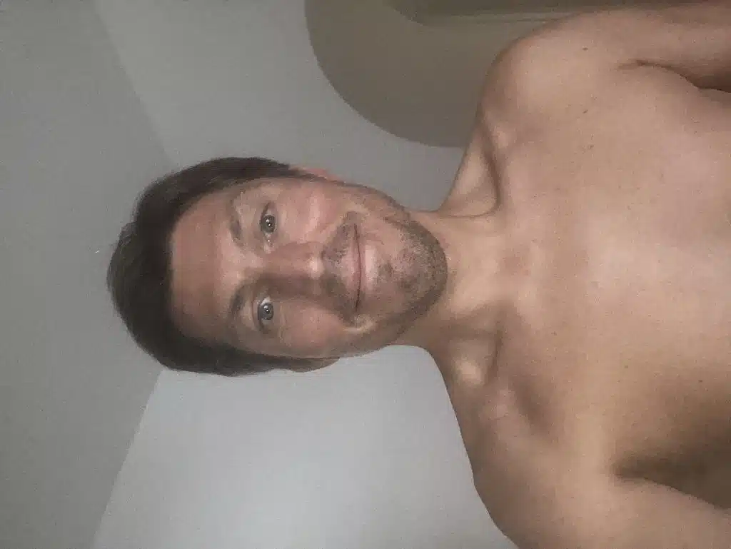 Suche nach Sex und Äffäre auf dem Parkplatz A45/485 Suche nach Sex und Äffäre