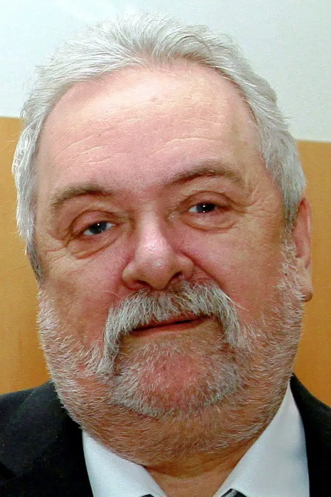 Er möchte Dame für Facesitting finden