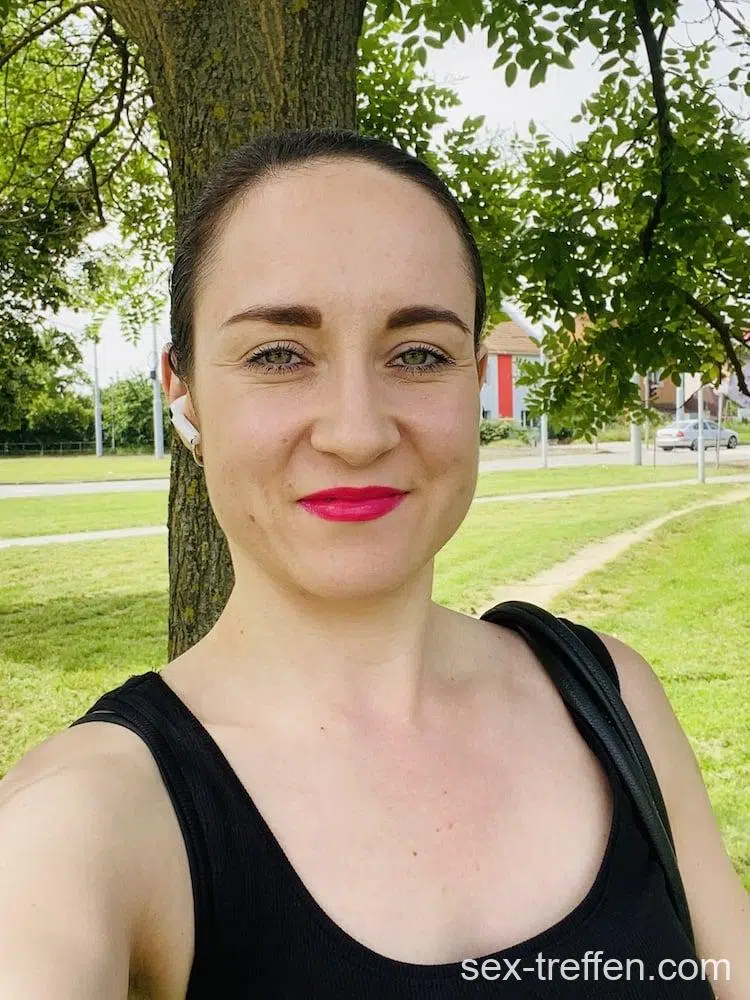 Frau in Thüringen zum Sex treffen Bild 02