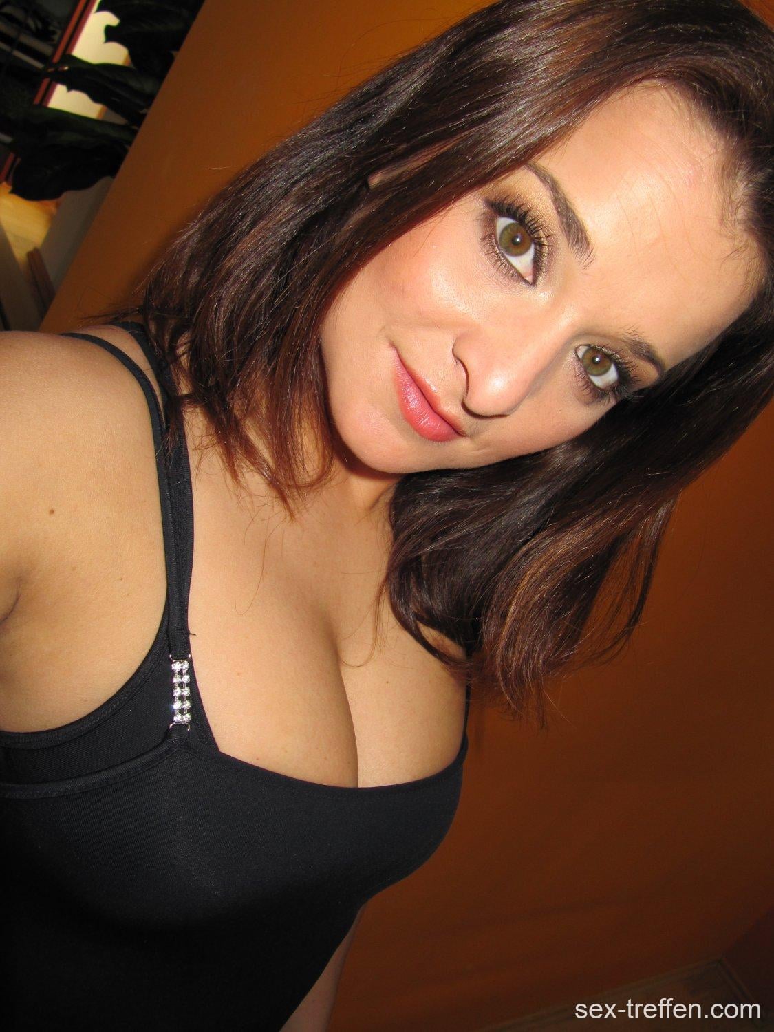 Spontane Dates in Hamburg gesucht für Sex und mehr Hamburger Frau 28 Jahre sucht Dates