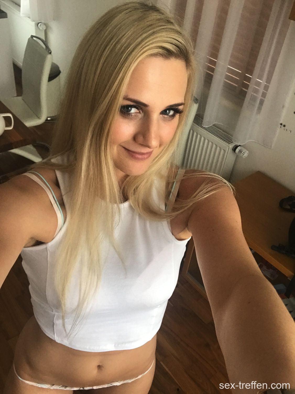 Möchte in Halle Sextreffen finden und mich bumsen lassen in Halle Sextreffen finden