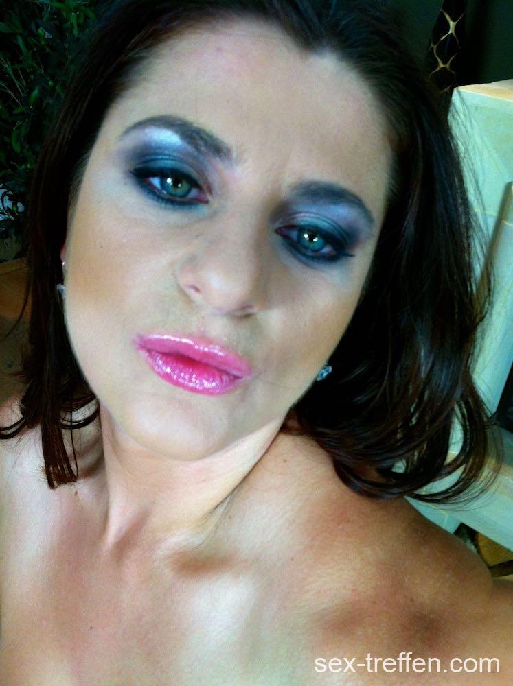 Reife Sie sucht Ihn für Sexfreundschaft ohne Verpfichtungen Sexfreundschaft Sie sucht Ihn