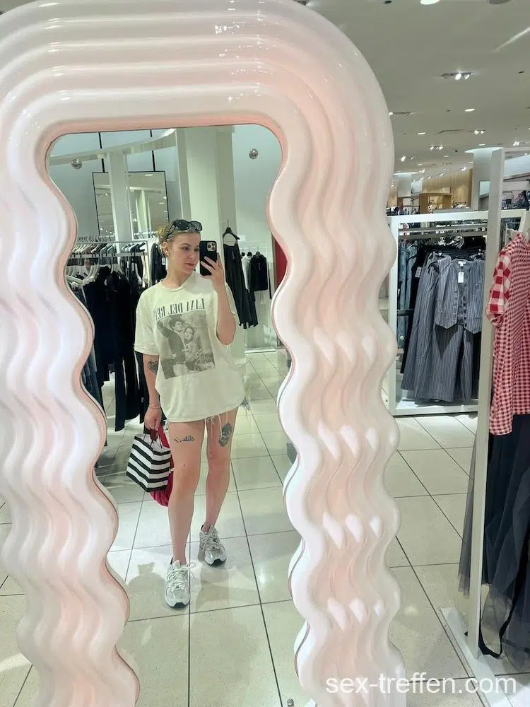 Bild 02 für Annonce Spontan in Nürnberg zum Sex treffen Spontan in Nürnberg zum Sex treffen Bild 02