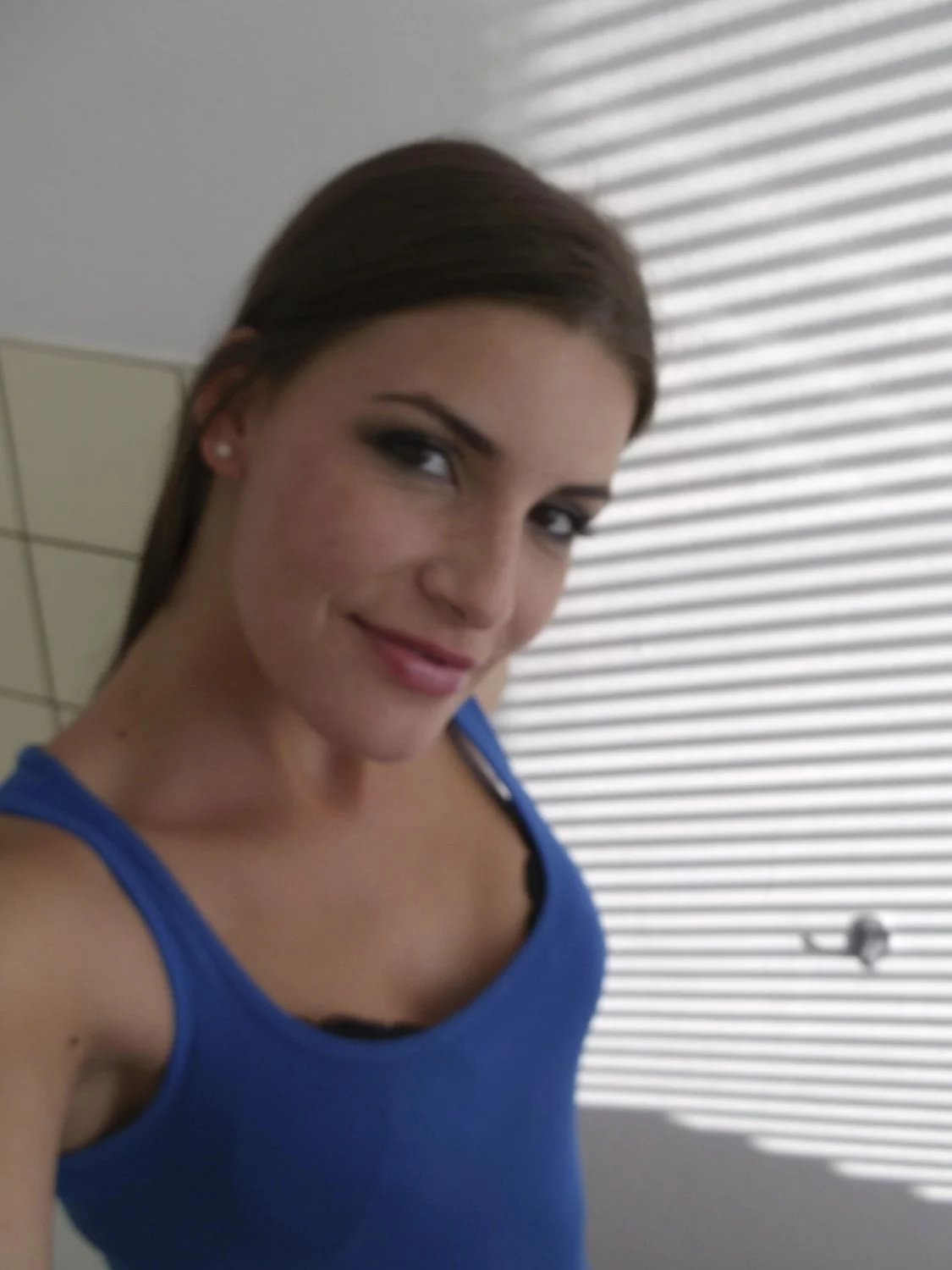 Purer Sex in Norddeutschland von geiler Frau gesucht Geile Hausfrau 29 Jahre möchte Sex haben