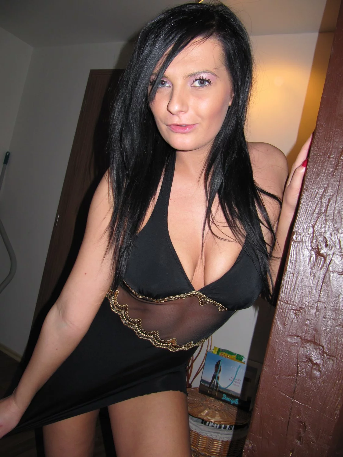 Geile Hausfrau aus Berlin braucht oft und viel Sex geile Hausfrau braucht Mann für Sex