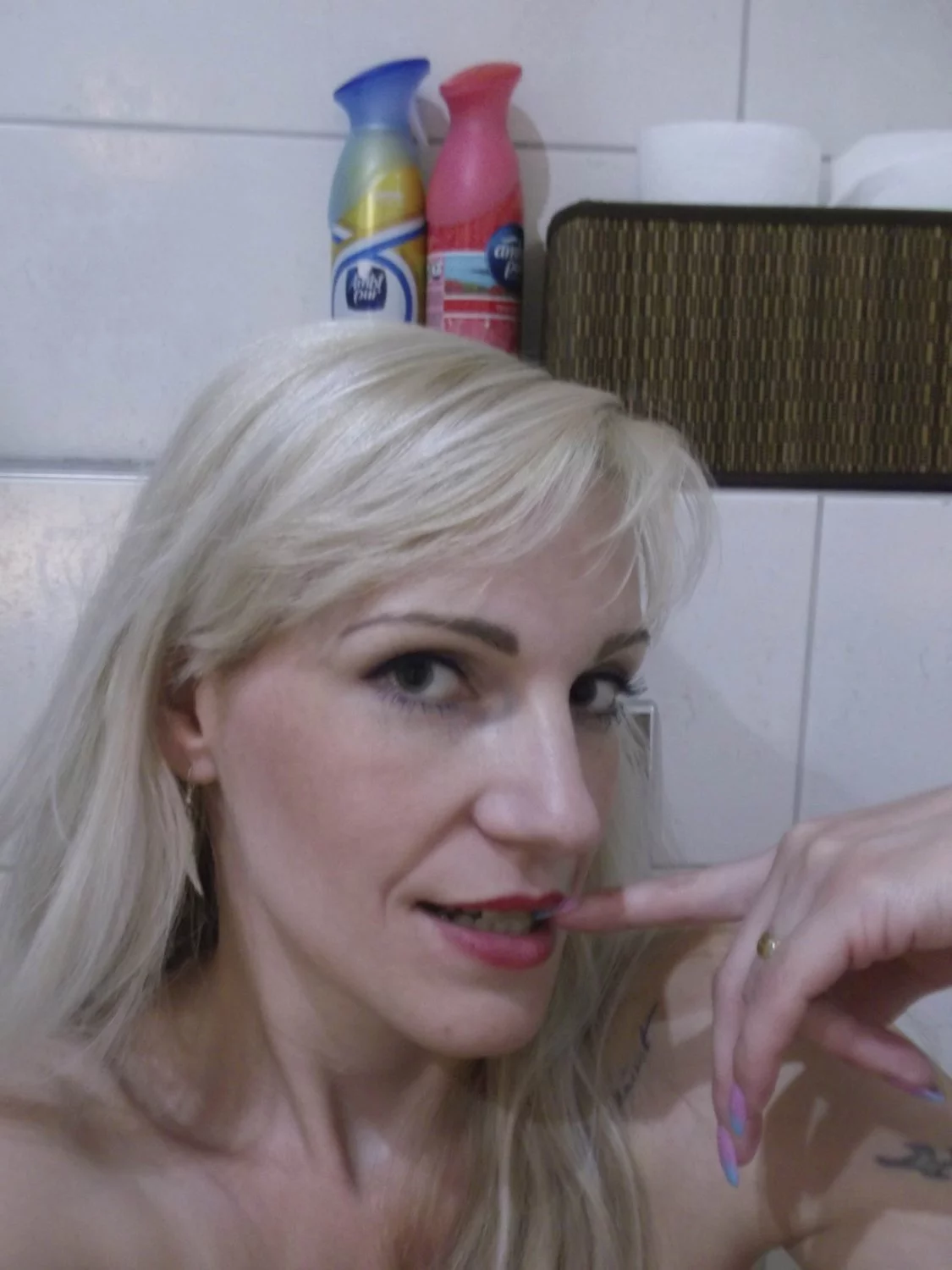 Geile Milf will Kontakte zum vögeln knüpfen und sich schnell treffen geile Milf Kontakte zum vögeln