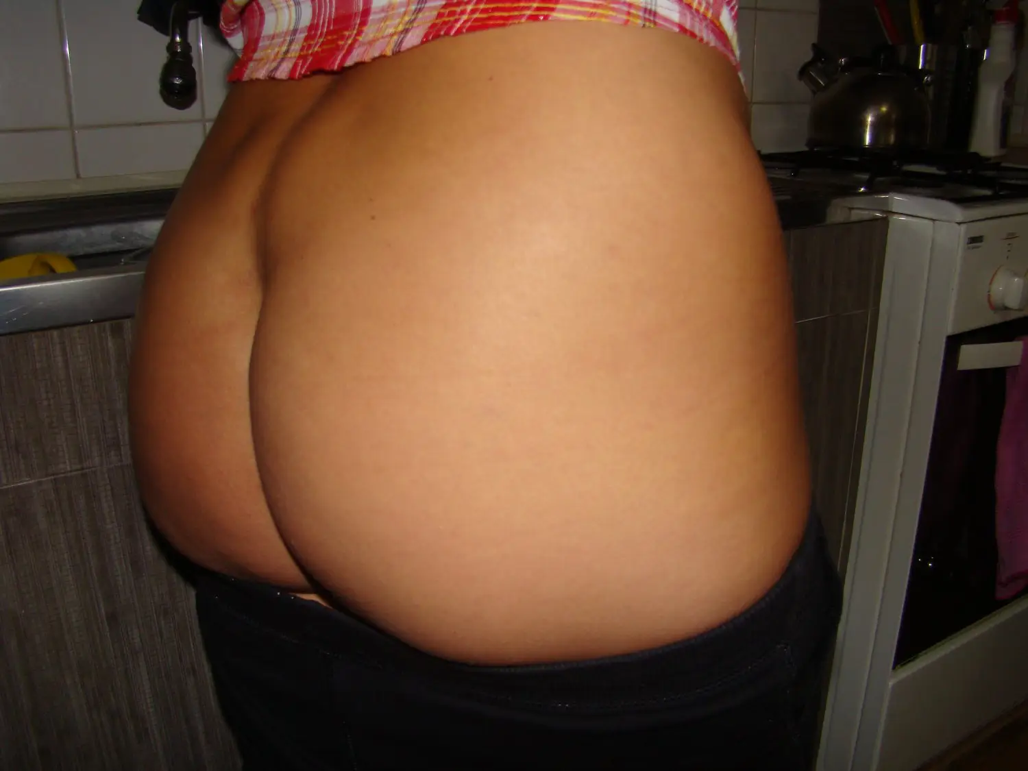 Wer will geile Mütter real ficken? Biete Treffen ohne TG! Wer will geile Mütter real ficken